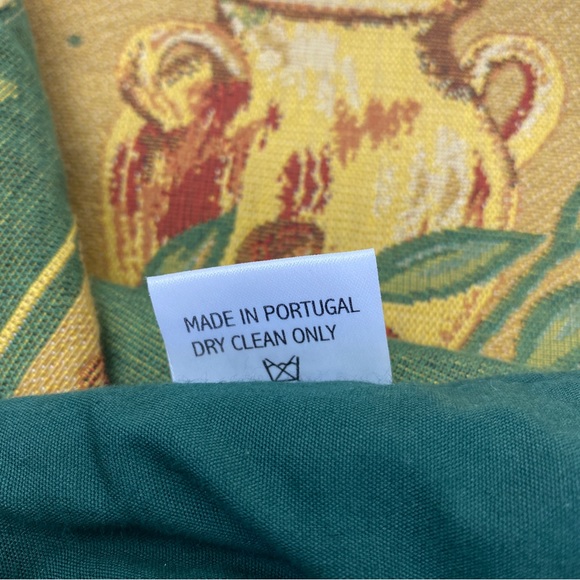 BLOOMINGDALE'S French Country Runner Provence Olives Tapestry - Picture 8 of 10